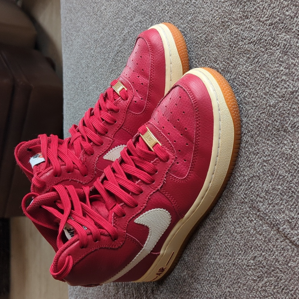 Nike Air Force 1 high 5Y/7W red